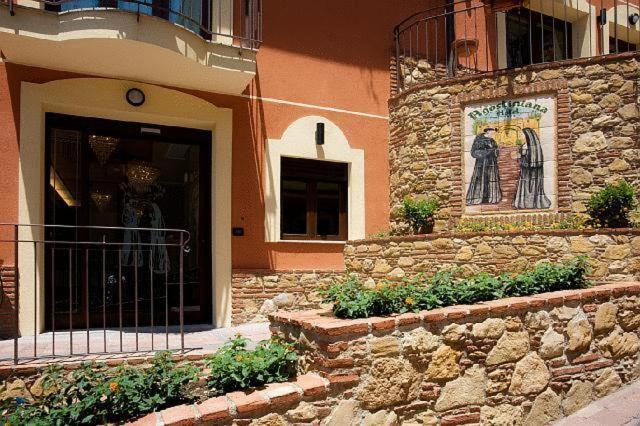Agostiniana Hotel Santa Teresa Di Riva Dış mekan fotoğraf
